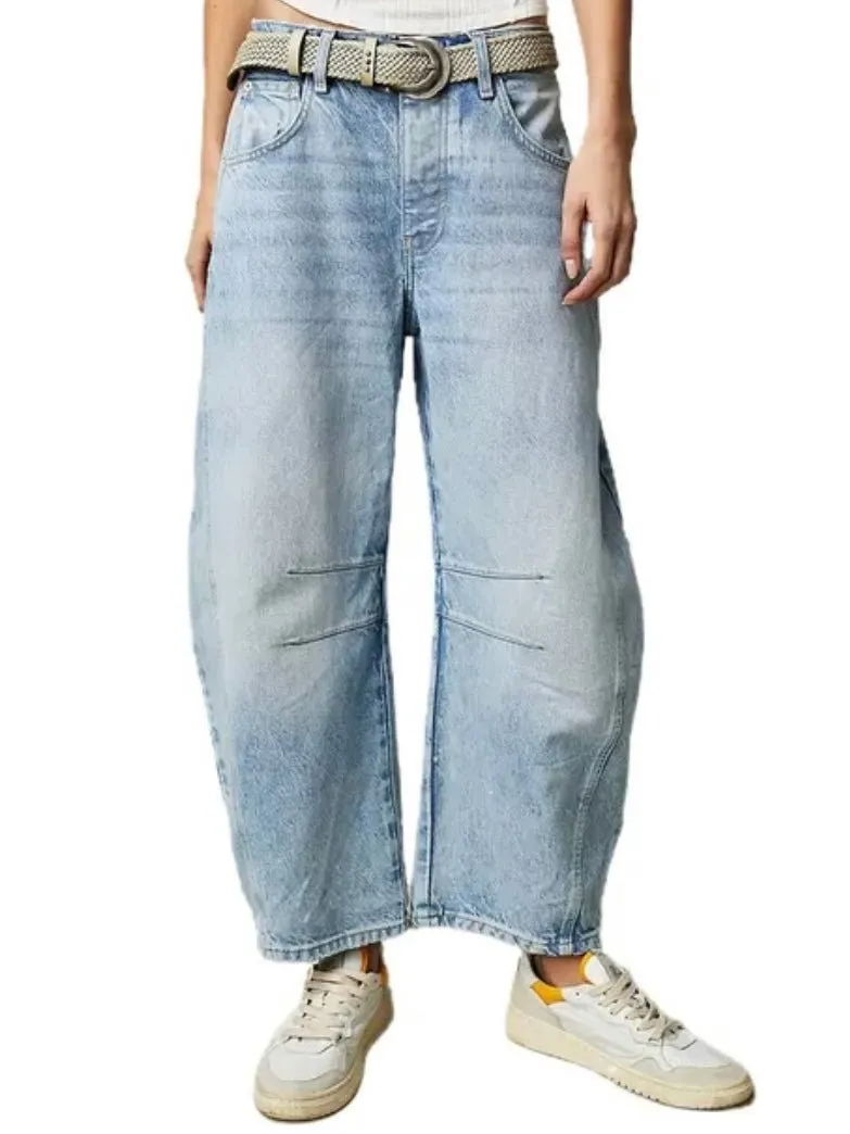 Oversized light blue baggy jeans